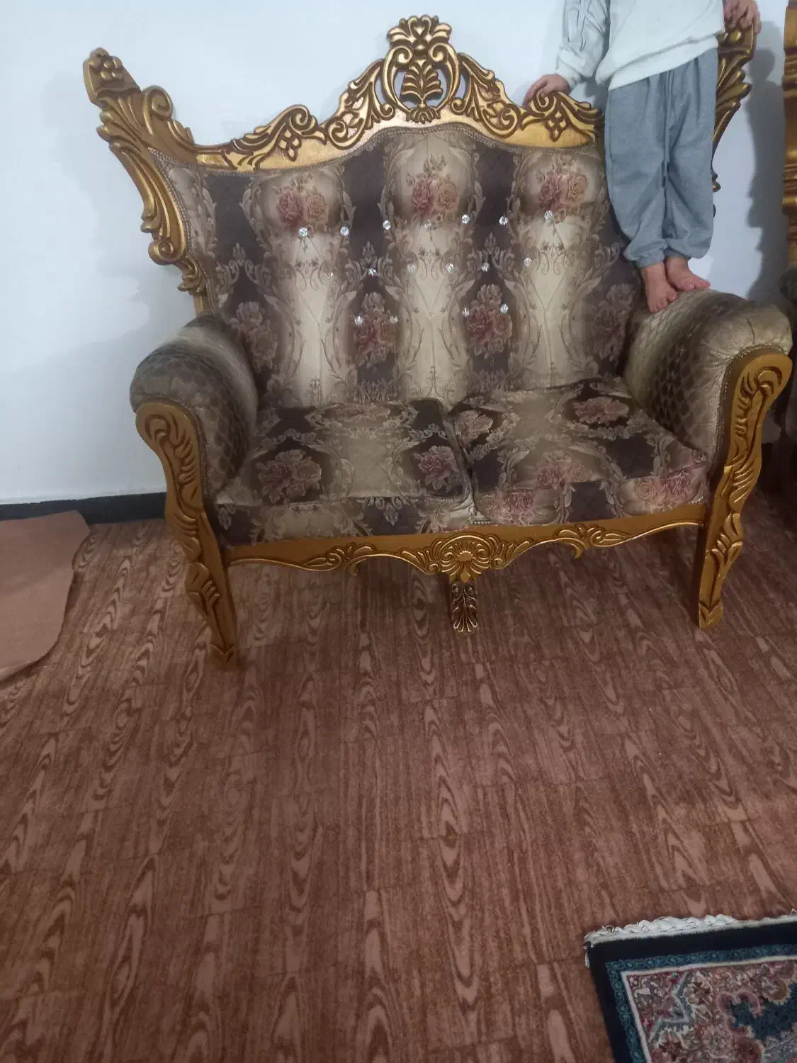 مبل سلطنتی بهترین چوب بیشتربدردکارگاه میخور توافقی|مبلمان خانگی و میز عسلی|باقرشهر, |دیوار