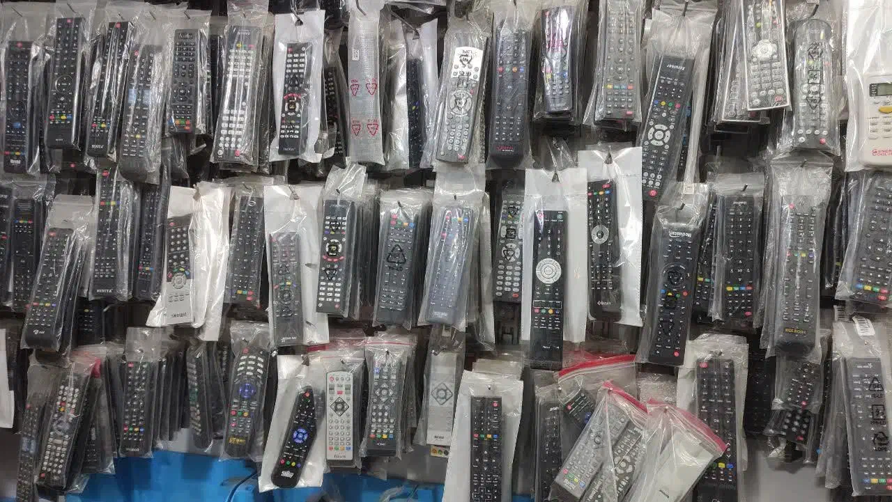 فروش کنترل تکی به قیمت عمده|تلویزیون و پروژکتور|قم, نیروگاه|دیوار