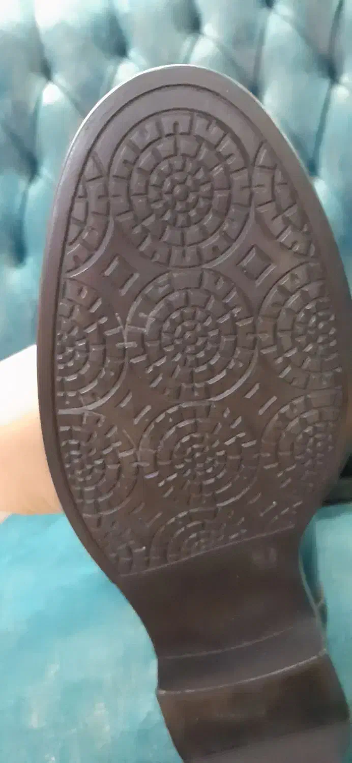 نیم بوت نوی نوو|کیف، کفش، کمربند|اصفهان, خانه اصفهان|دیوار