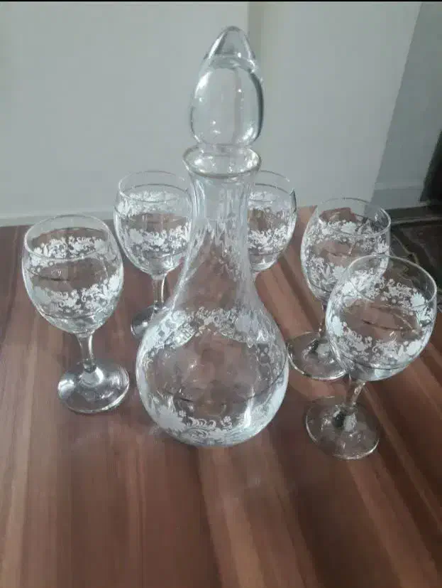 تنگ و گیلاس و لوازم مورد استفاده|ظروف سرو و پذیرایی|قم, شهدا|دیوار