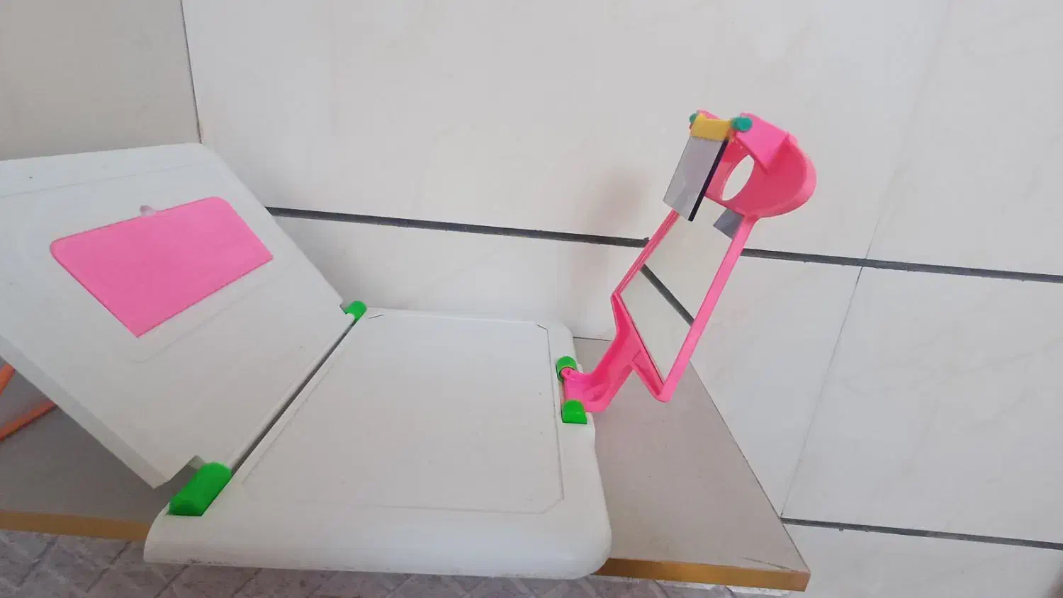 سوپر گراف|لوازم التحریر|خمینی‌شهر, |دیوار