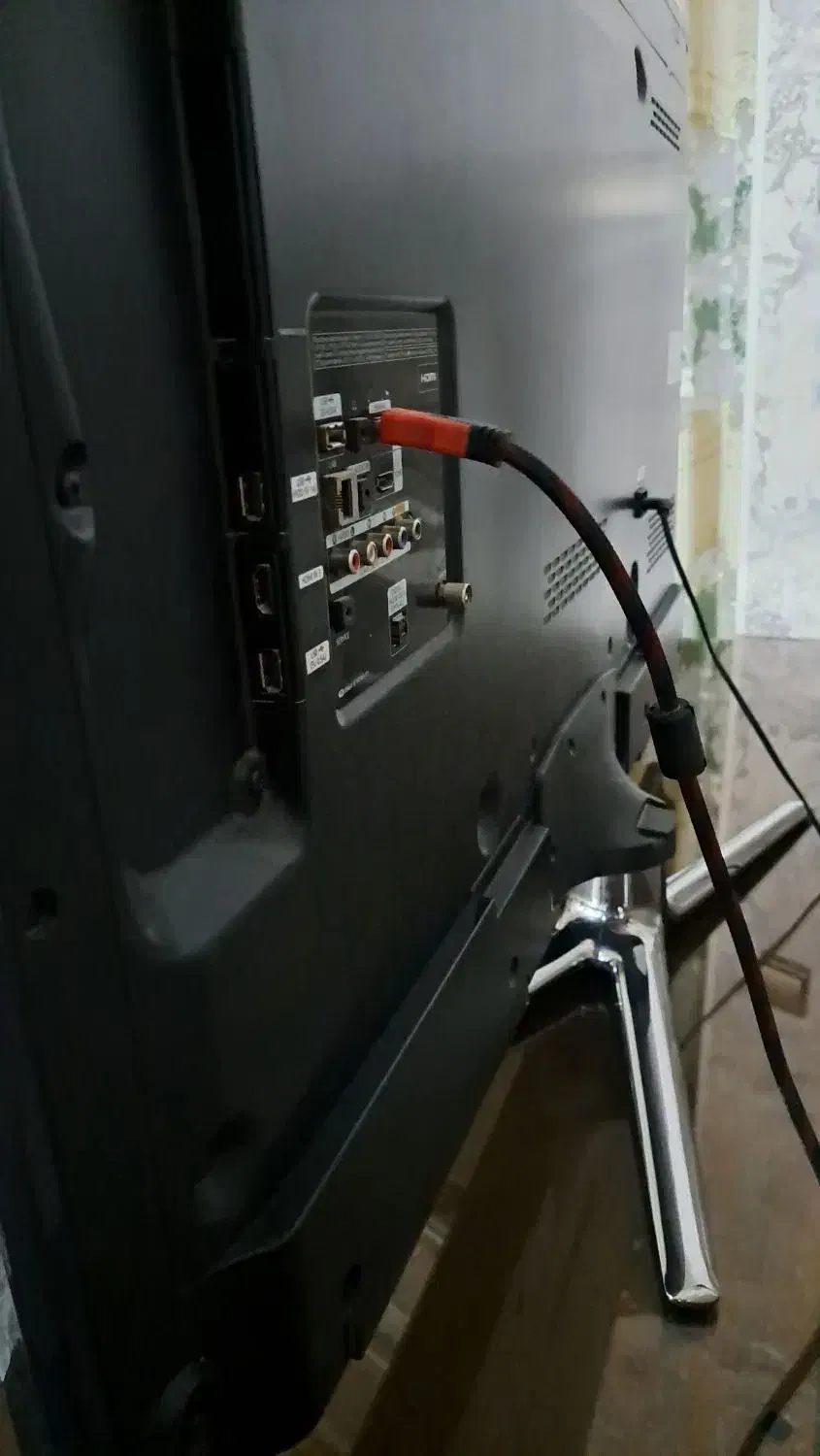 تلوزیون سامسونگ اصل|تلویزیون و پروژکتور|اسلام‌شهر, مسکن مهر اسلاشهر (شهرک امام خمینی)|دیوار