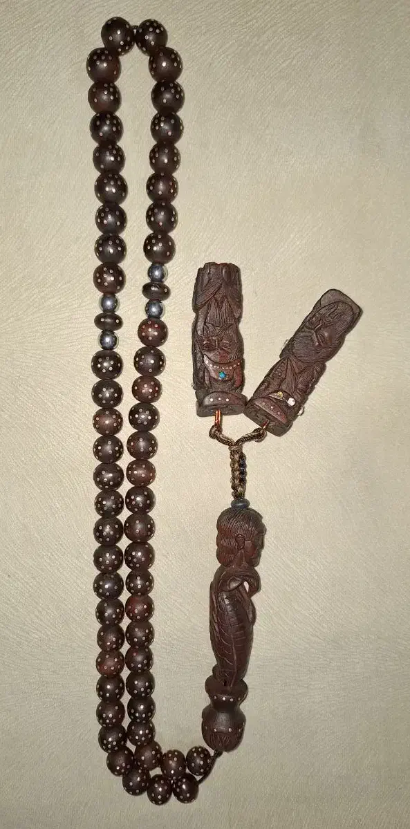 تسبیح عناب دست ساز قدیمی|بدلیجات|اهواز, کمپلو جنوبی|دیوار