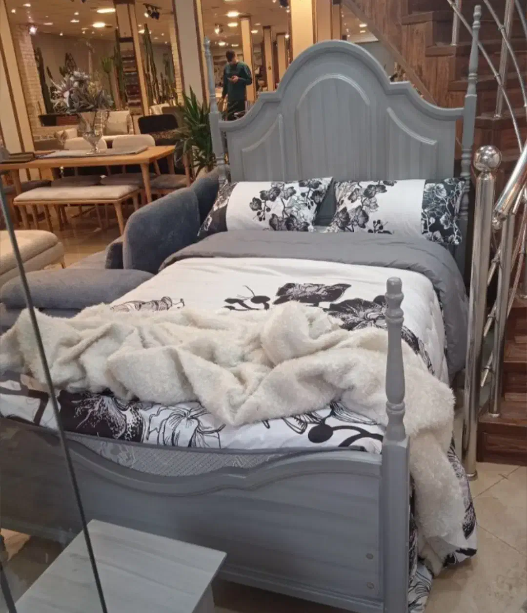 رنگ کاری چوب و سرویس خواب|مبلمان خانگی و میز عسلی|شهریار, شهریار|دیوار