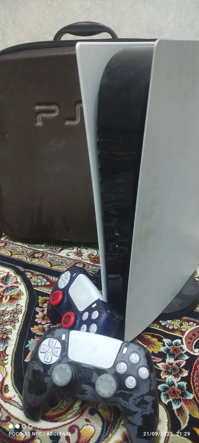 ps5|کنسول، بازی ویدئویی و آنلاین|شیراز, کوشک میدان|دیوار