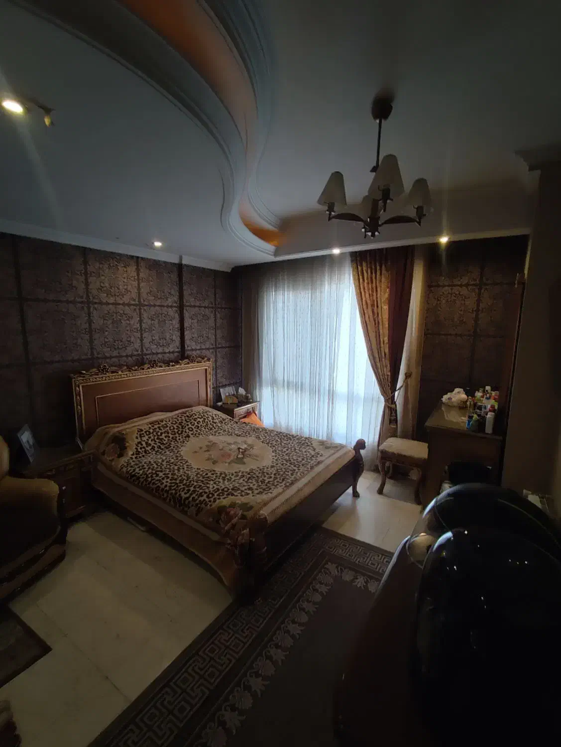 ۲۰۰ متر/جعفربای/تک واحدی/فلکه اول تهرانپارس