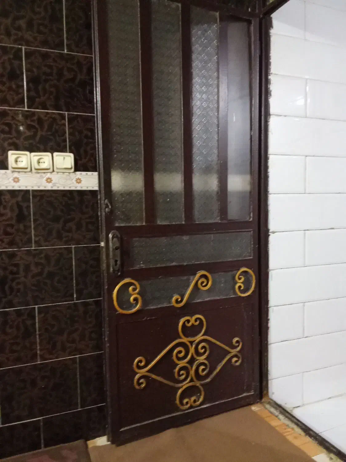 درب آهنی بدون چهارچوب|مصالح و تجهیزات ساختمان|بندر امام خمینی, |دیوار