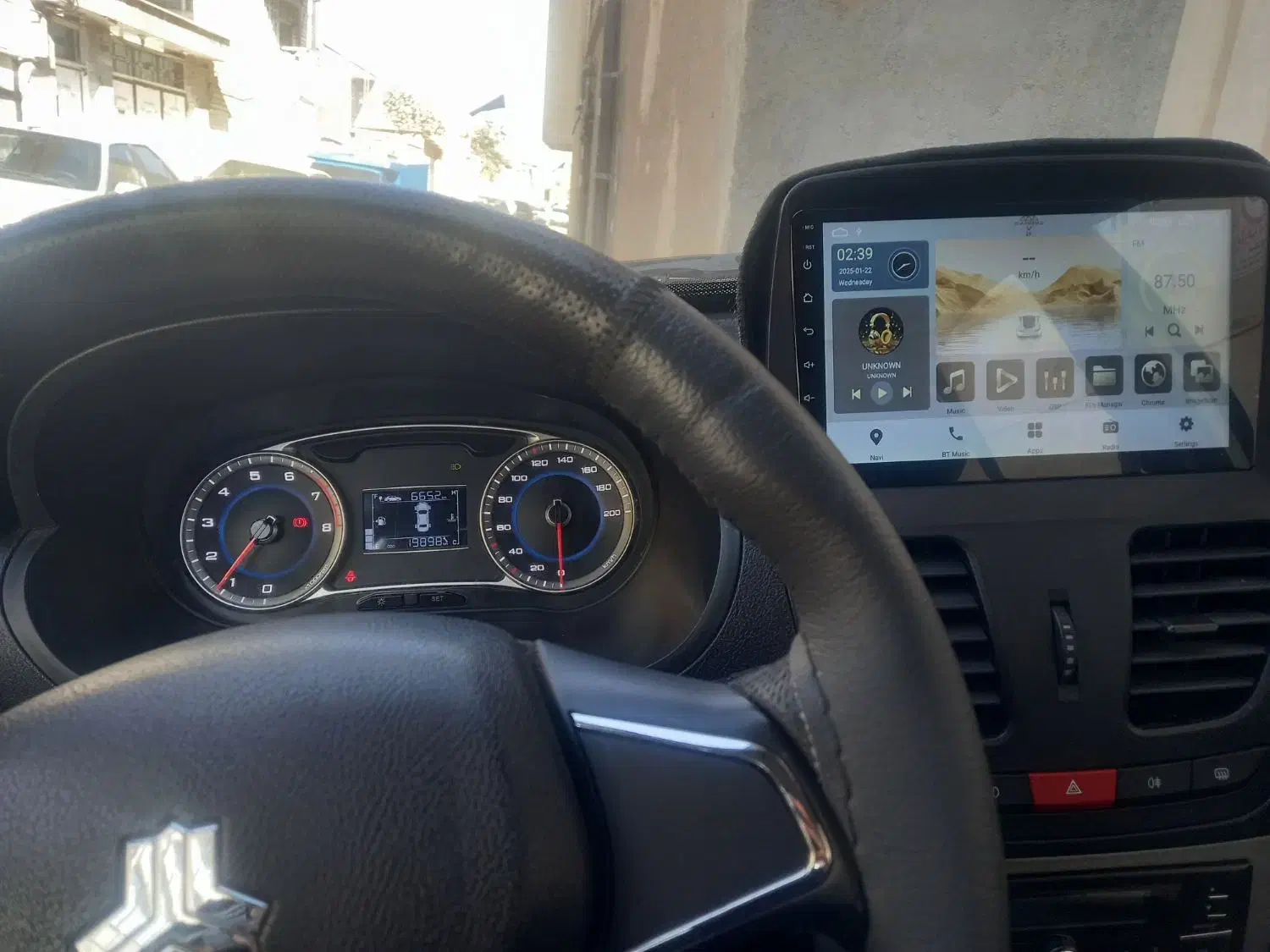 کوییک سفید مشکی ۱۴۰۳ با رینگ و مانیتور|خودرو سواری و وانت|قم, ژاندارمها|دیوار