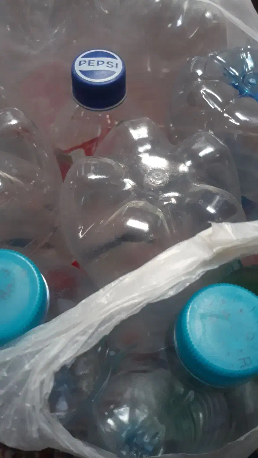 بطری ۱ونیم لیتری ودبه|ظروف نگهدارنده، پلاستیکی، یکبارمصرف|بیرجند, |دیوار