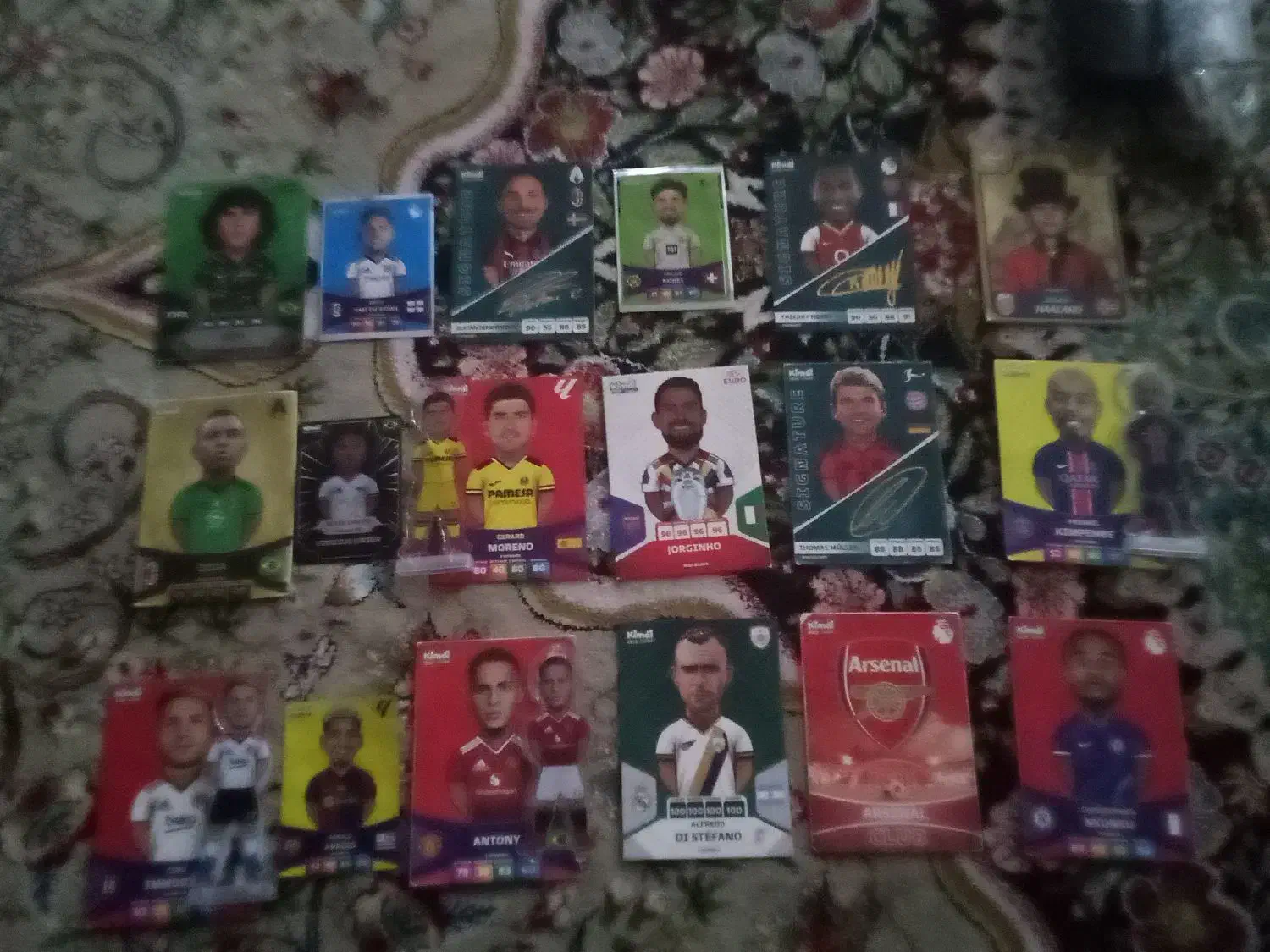 خیلی بازیکنان قوی را داره ولی کمتر ضعیف|کلکسیون و سرگرمی|تربت‌حیدریه, بهزیستی|دیوار