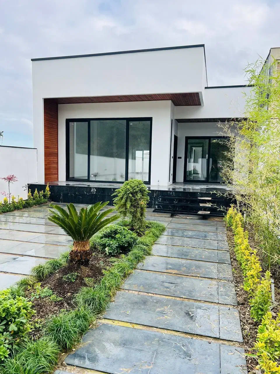 ویلا همکف مدرن پلاک یک جنگل|فروش خانه و ویلا|رینه, |دیوار