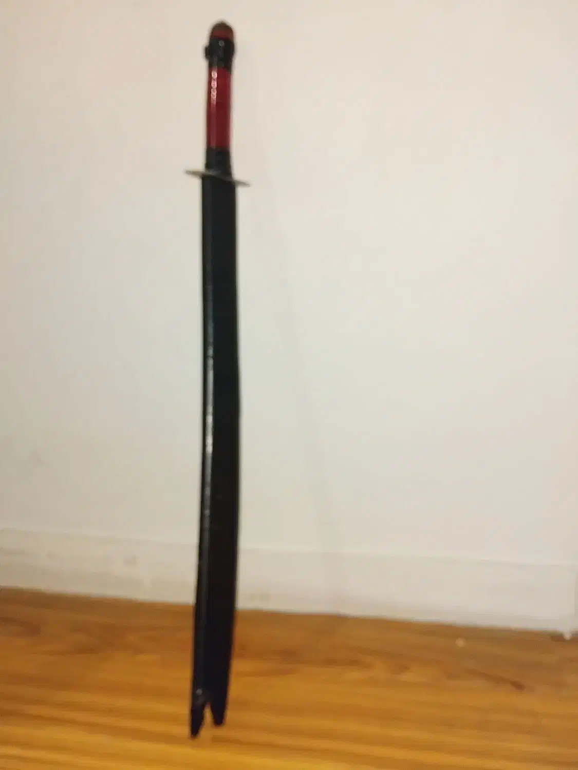 شمشیر|کلکسیون اشیاء عتیقه|خاوران, |دیوار