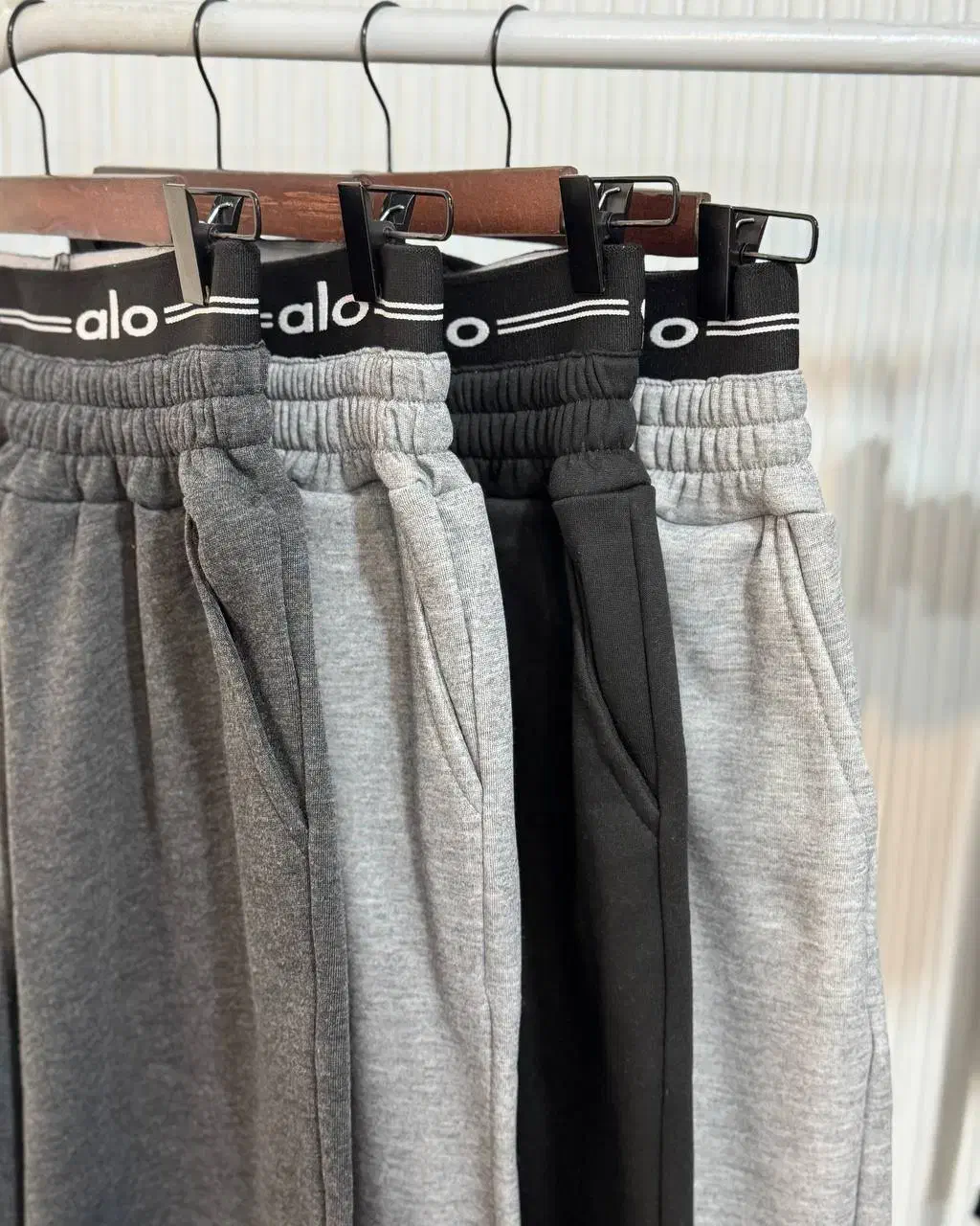 فروش لباس زنانه شیک فقط فالو کن|لباس|لنجان, |دیوار