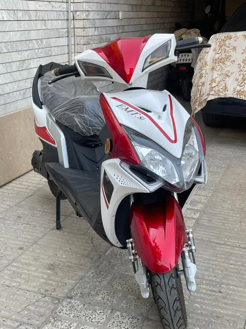 emtمدل۱۴۰۴ صفر|موتورسیکلت|اصفهان, برازنده|دیوار