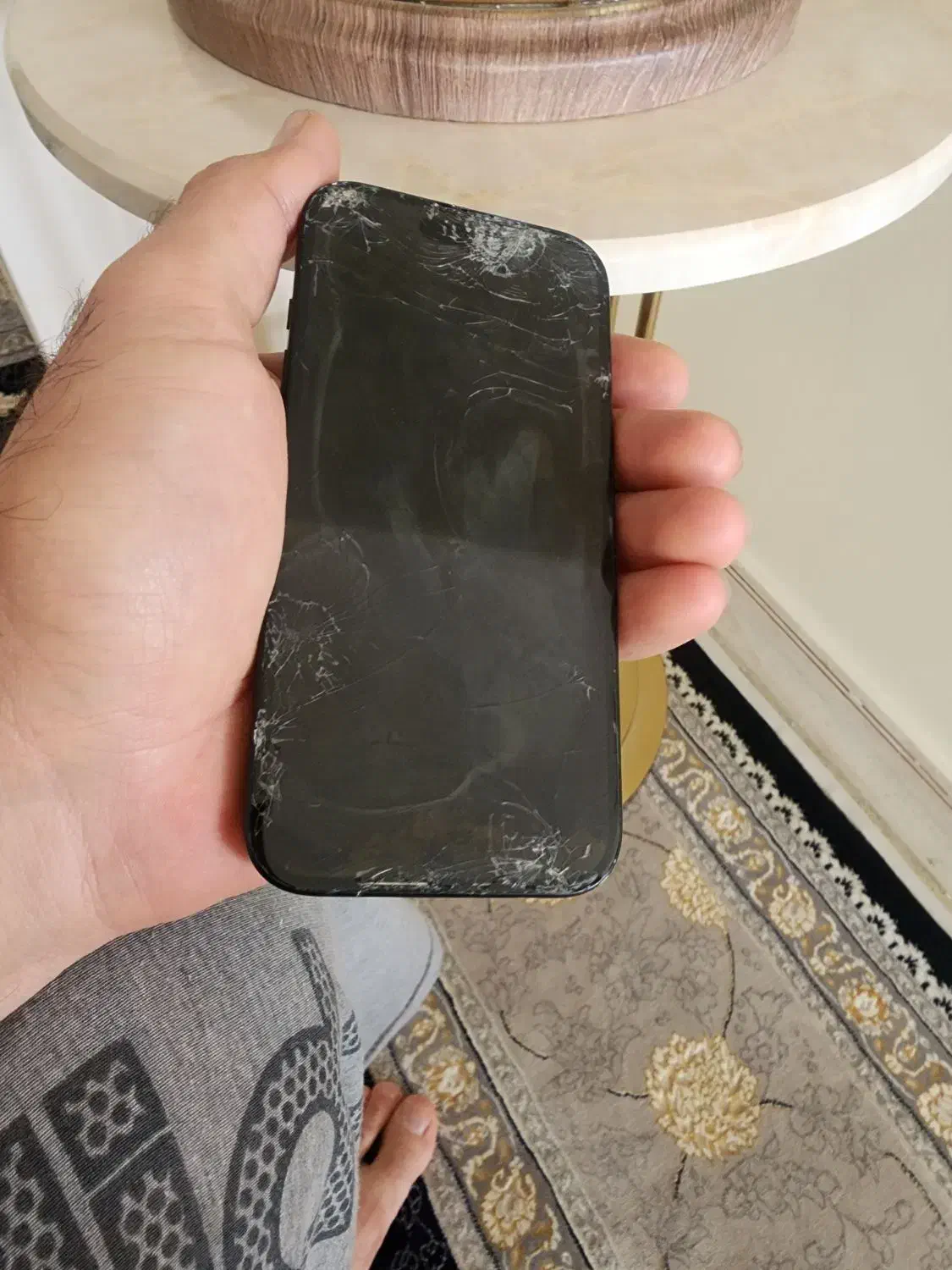 ایفن ۱۶|موبایل|تهران, خزانه|دیوار