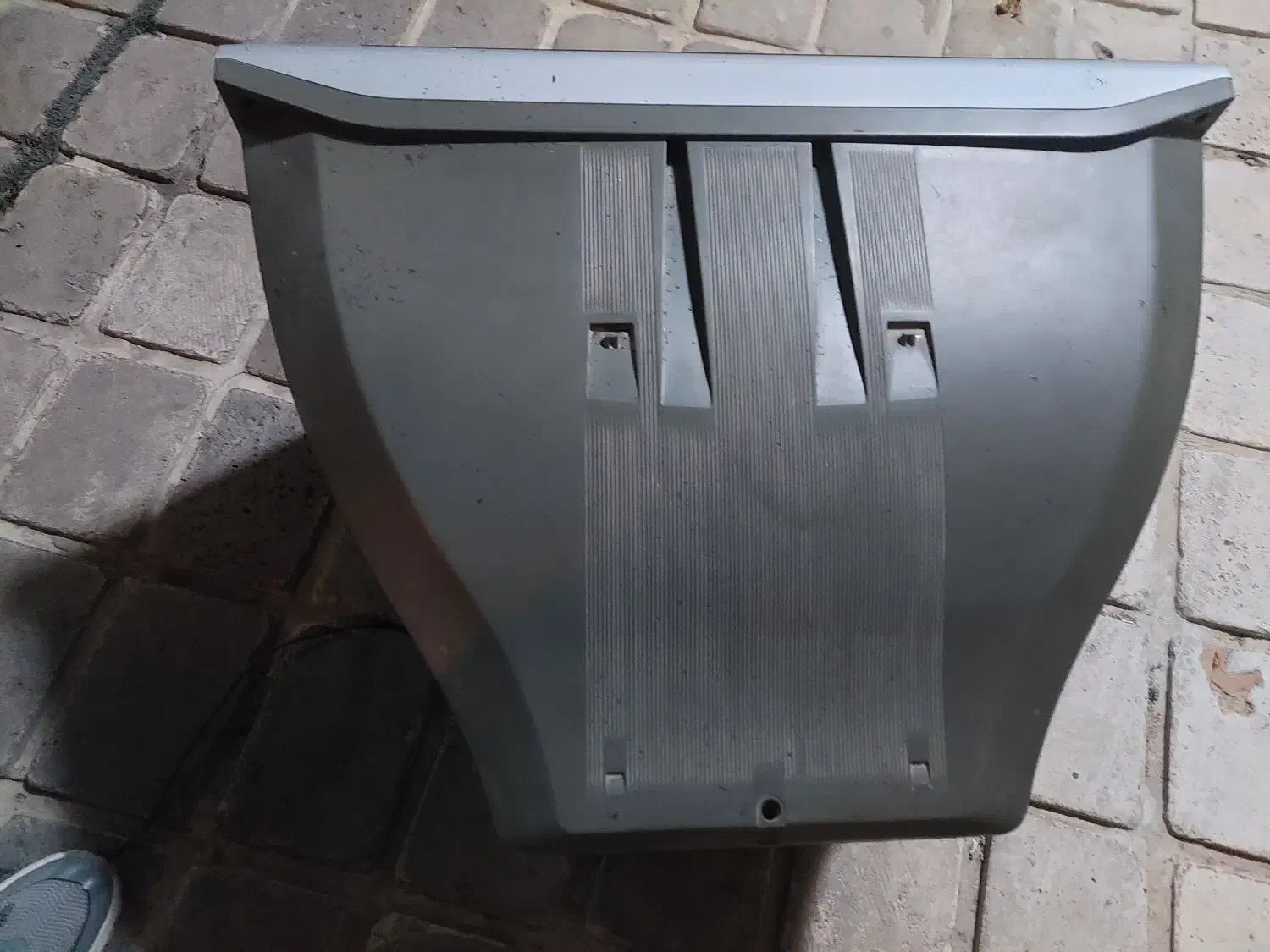 تلوزیون ۲۴ اینچی مشخصات و مدل هم در عکس سوم پیداست|تلویزیون و پروژکتور|صدرا-فارس, فاز ۱|دیوار