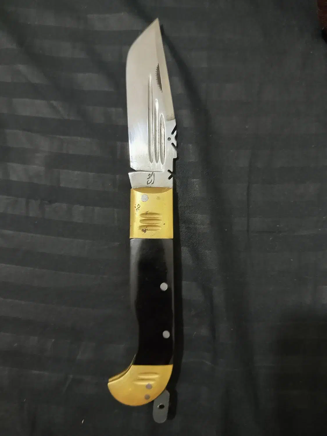 چاقو|کوهنوردی و کمپینگ|تهران, جوانمردان (اندیشه)|دیوار