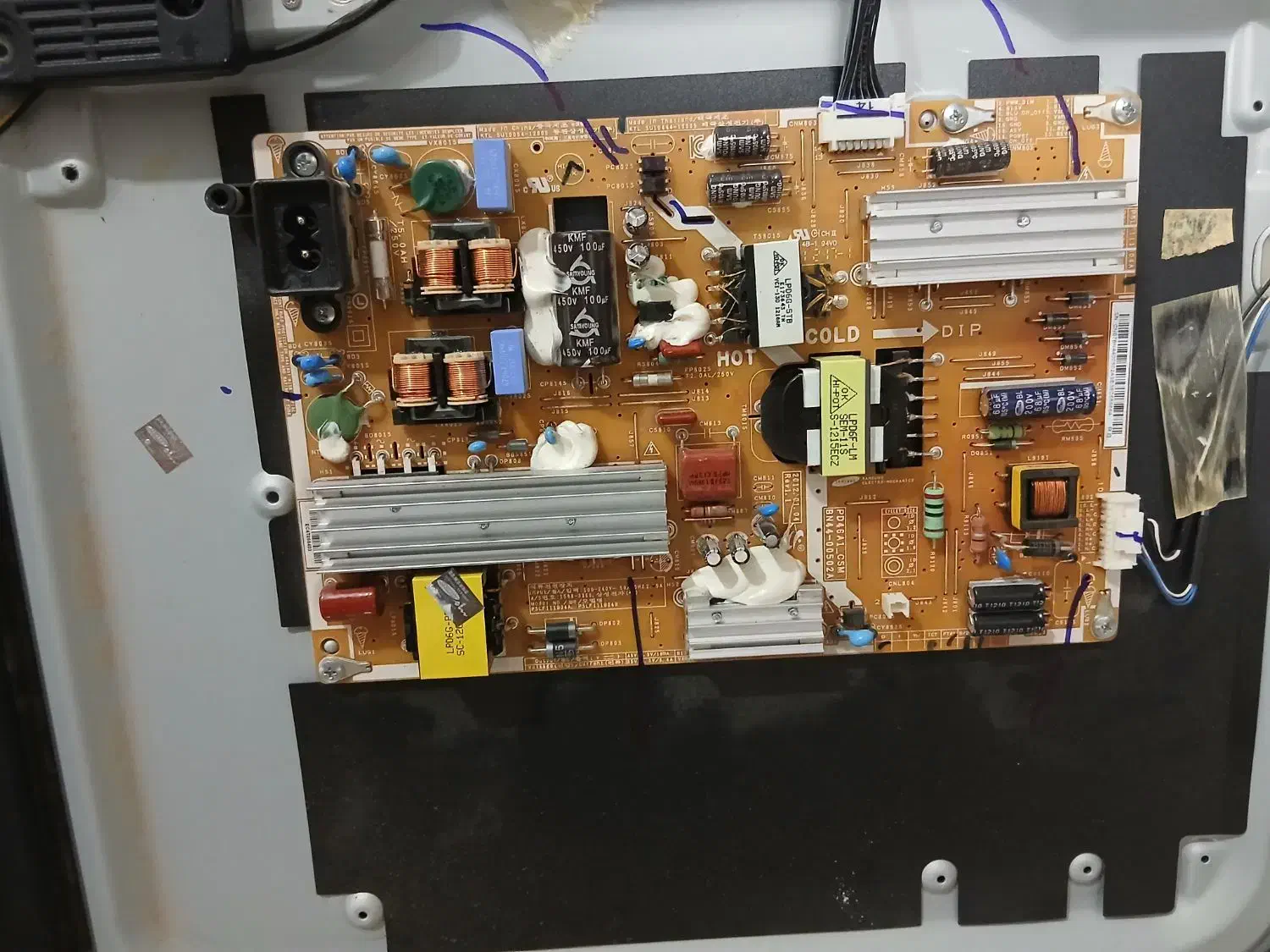 تعمیرات تلویزیون LED وLCD تعمیرات انواع تلویزیون|خدمات پیشه و مهارت|پرند, فاز ۶|دیوار