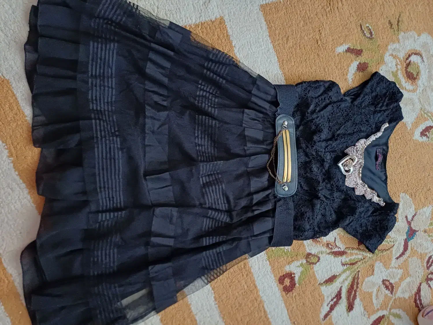 لباس مجلسی|لباس|قزوین, |دیوار