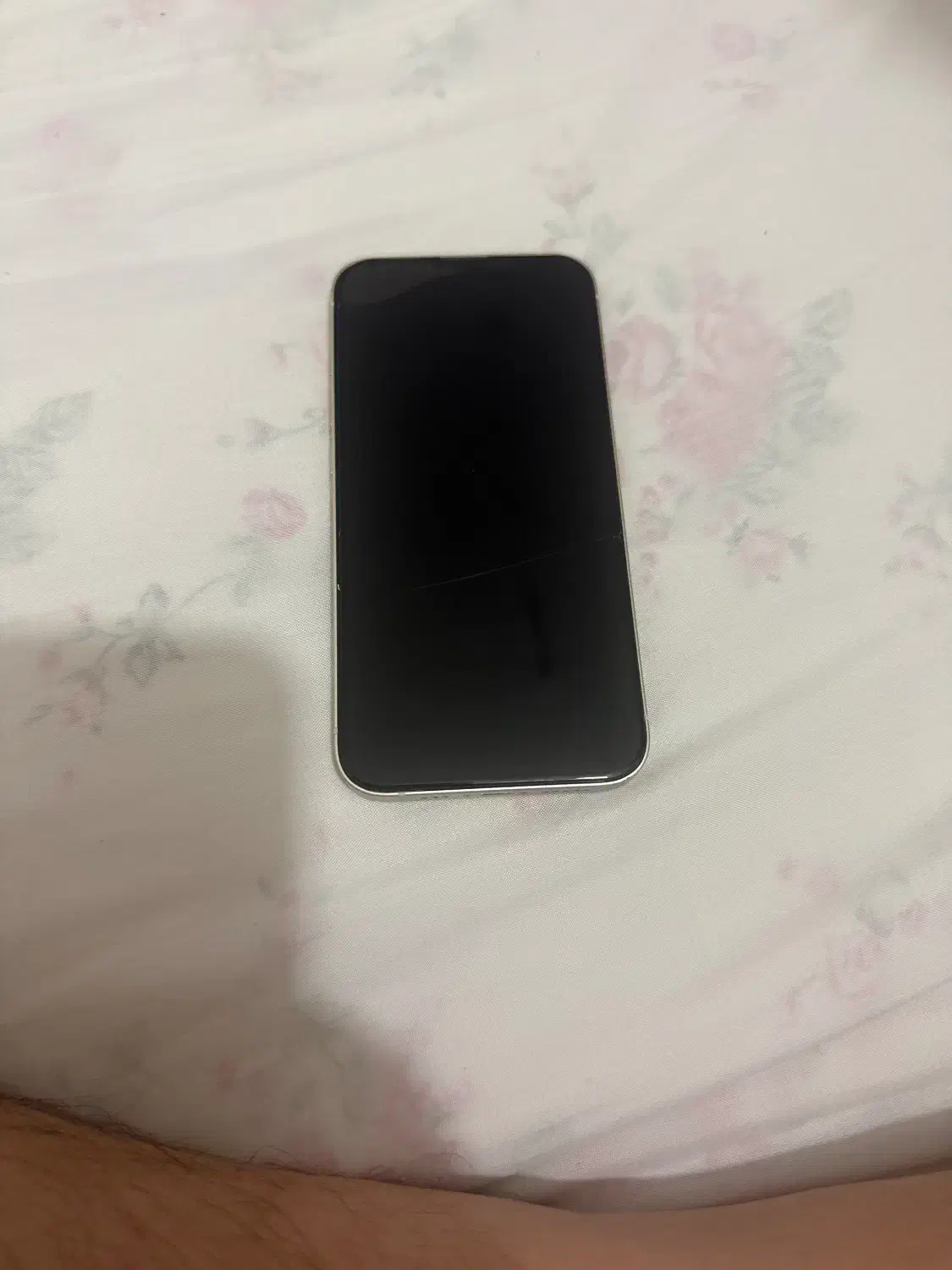 گوشی ایفون ۱۳نرمال|موبایل|بندرعباس, |دیوار