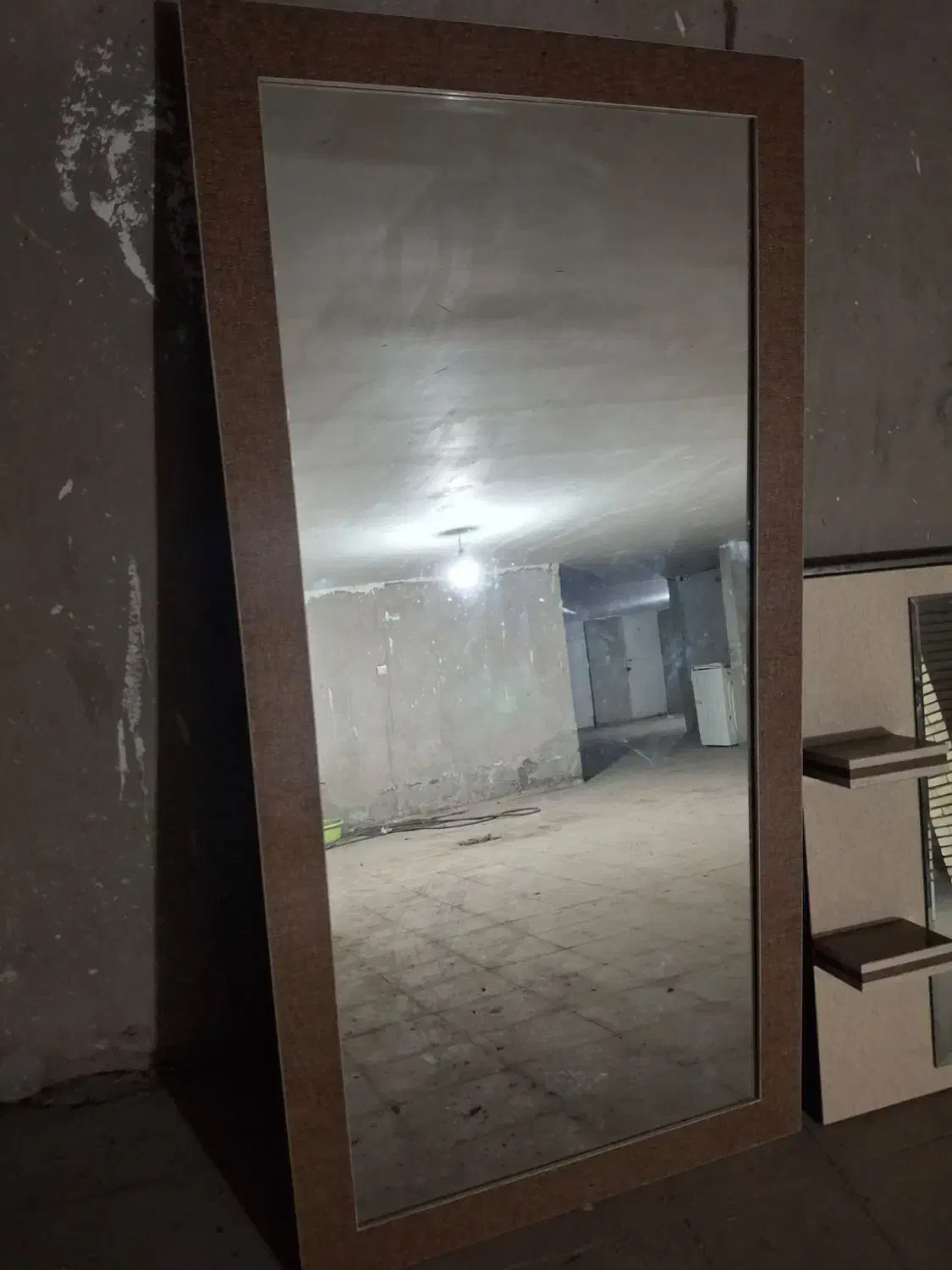 آینه قدی|آینه|کرمان, |دیوار