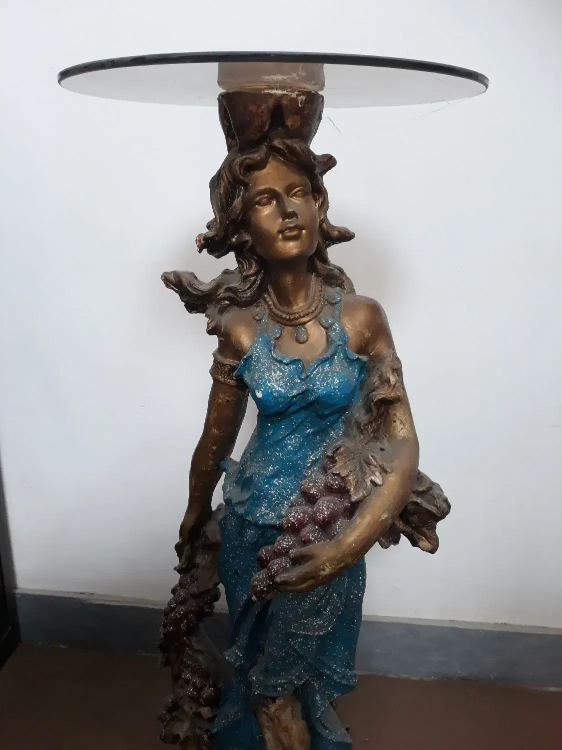 مجسمه با گل روی ان|مجسمه، تندیس، ماکت|ساری, |دیوار