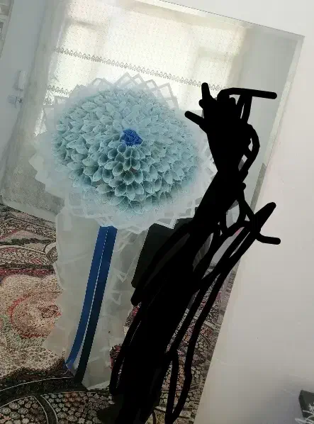 دسته گل با پول و ربان|گل مصنوعی|مشهد, رده|دیوار