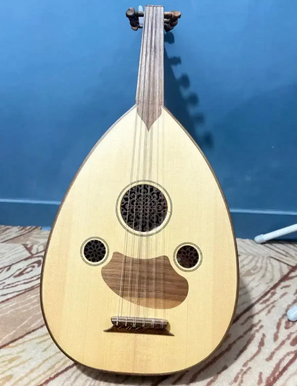 عود|سازهای سنتی|میناب, |دیوار