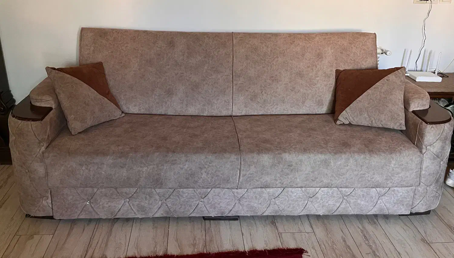 میل چهارنفره تخت خواب شو|مبلمان خانگی و میز عسلی|یزد, |دیوار