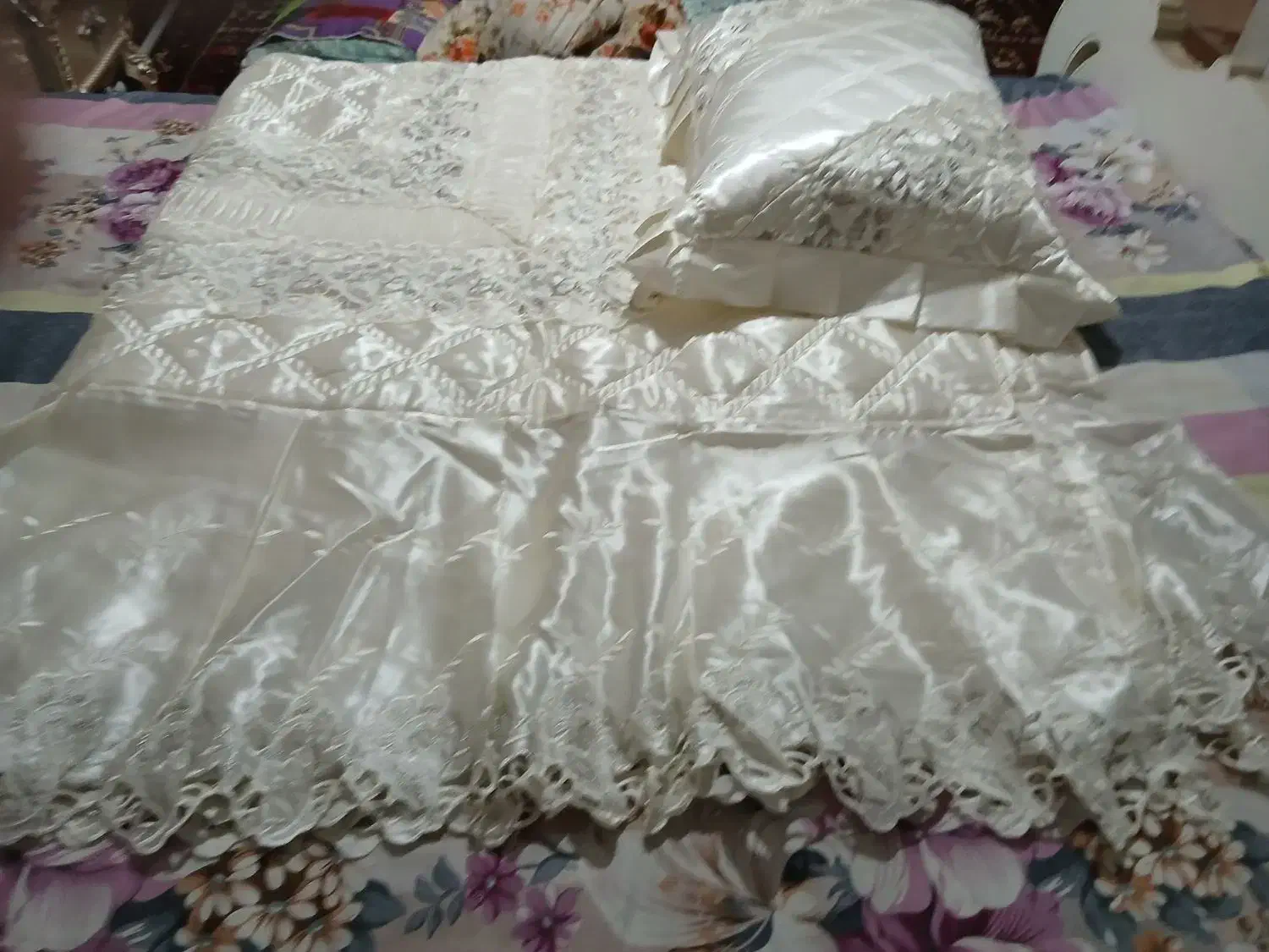 یک دست روتختی ساتن|سرویس روتختی|تبریز, |دیوار