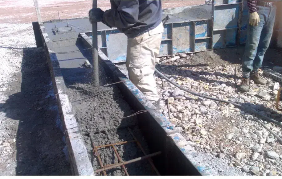 بتن ریزی دستی استخر فنداسیون سقف|خدمات پیشه و مهارت|محمدشهر, شهرک چمران|دیوار