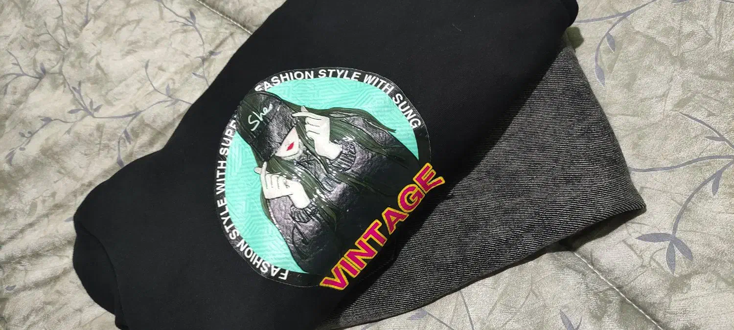 هودی دورس با شلوار لی|کفش و لباس بچه|میانه, |دیوار