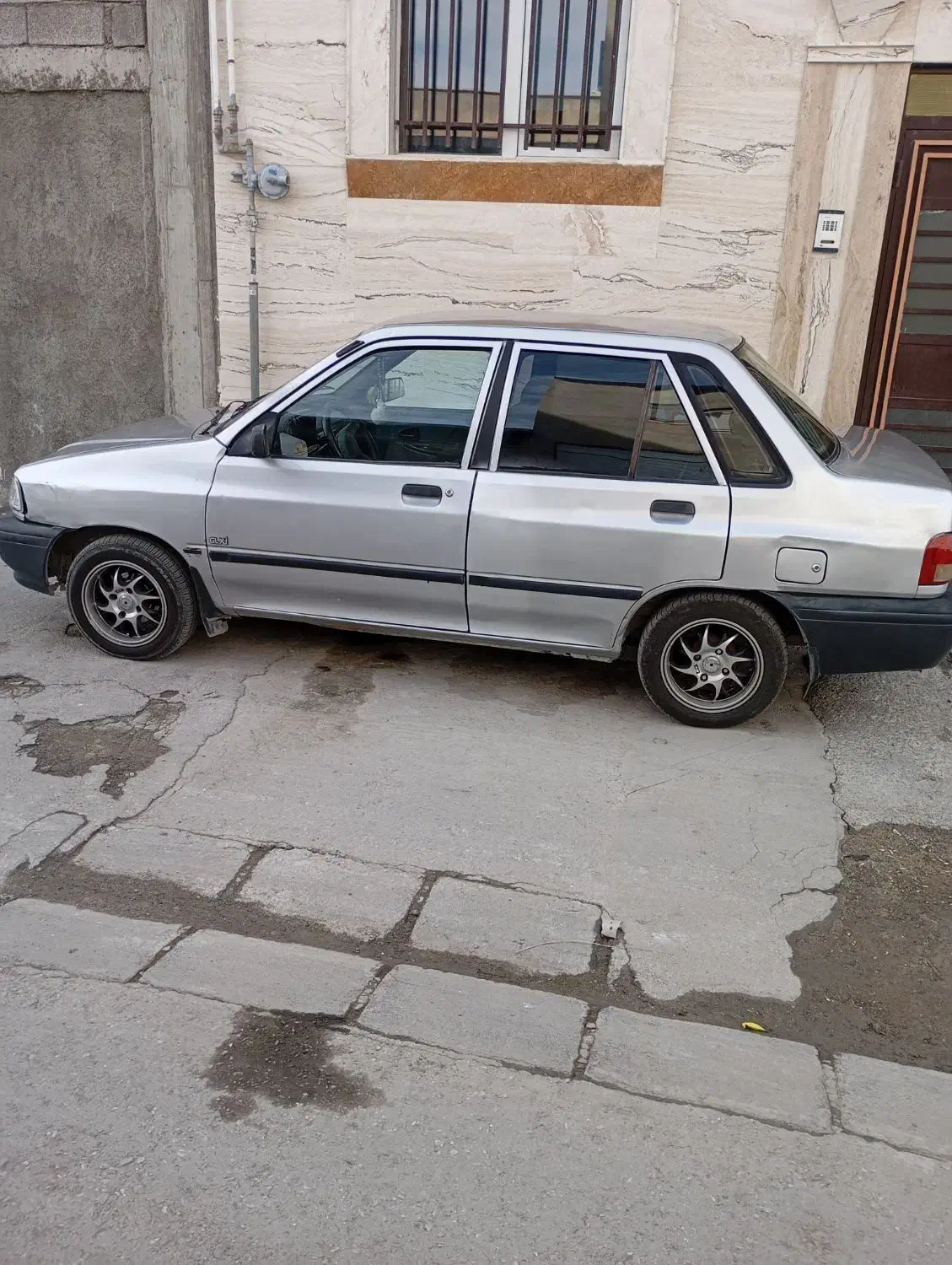 پراید مدل۸۳ انژکتور|خودرو سواری و وانت|قروه, |دیوار