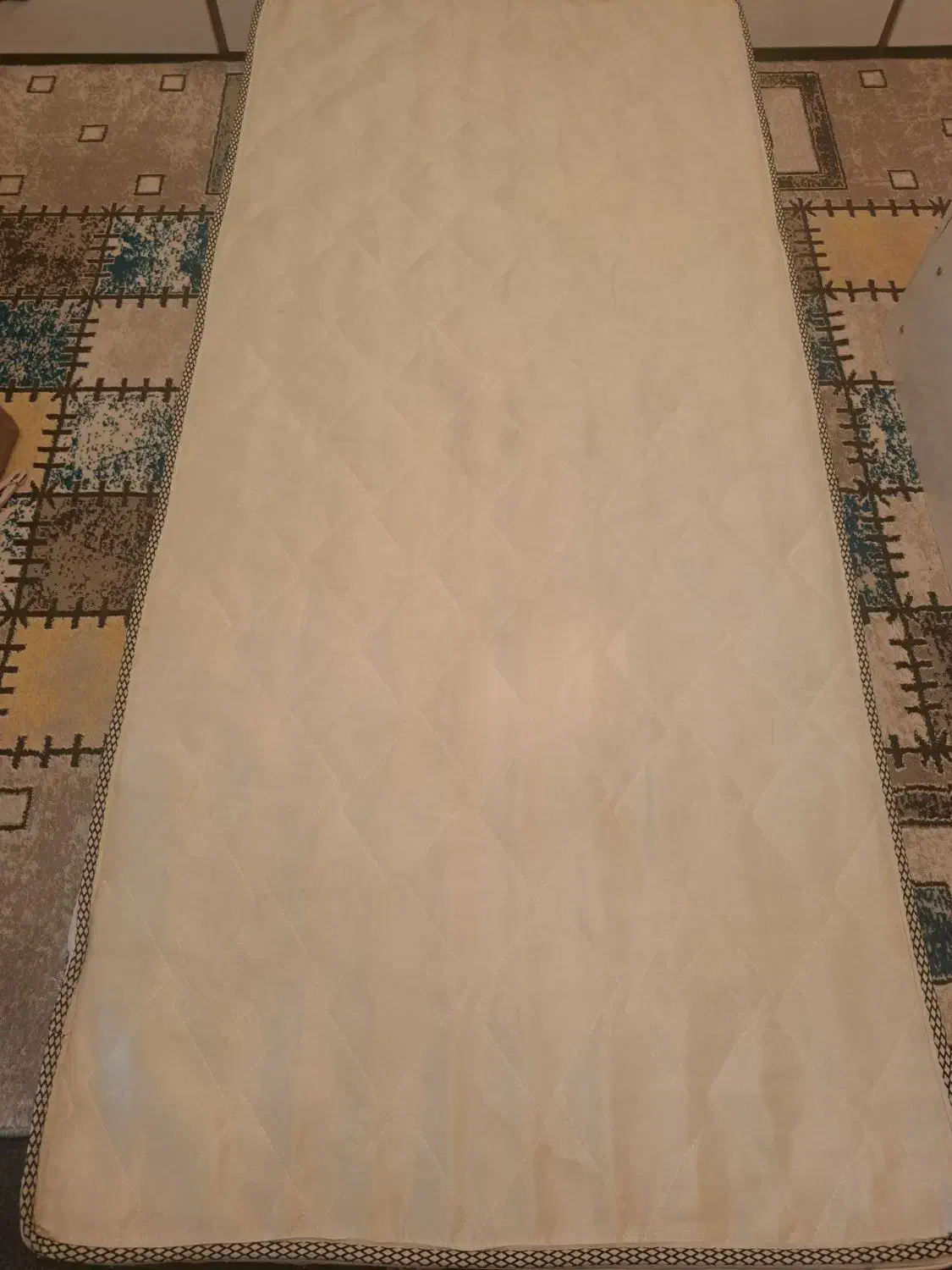 تخت و تشک نوجوان نیاز به تعمیر|تشک تختخواب|کرمانشاه, |دیوار