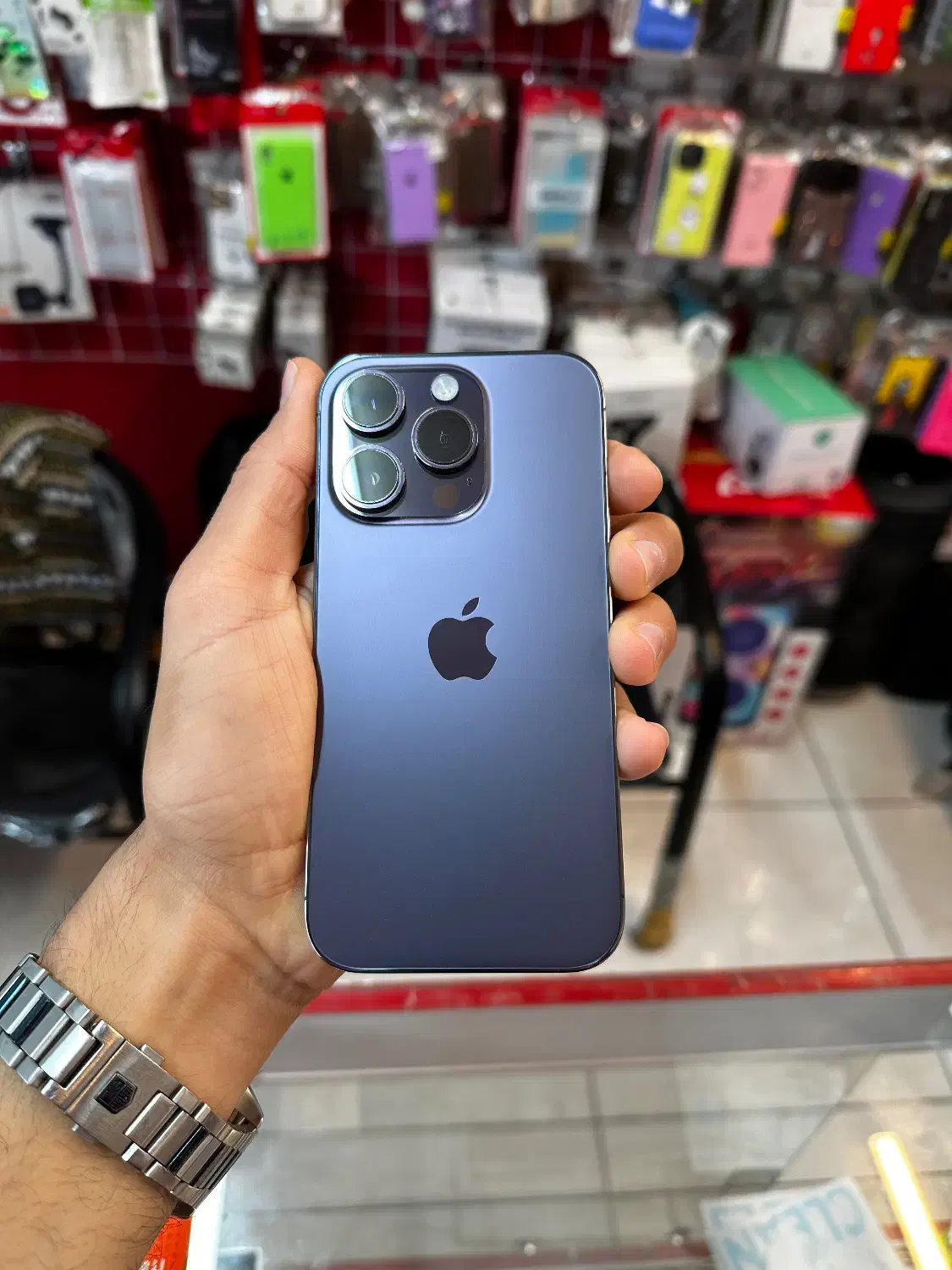 14pro|موبایل|شیراز, زند|دیوار