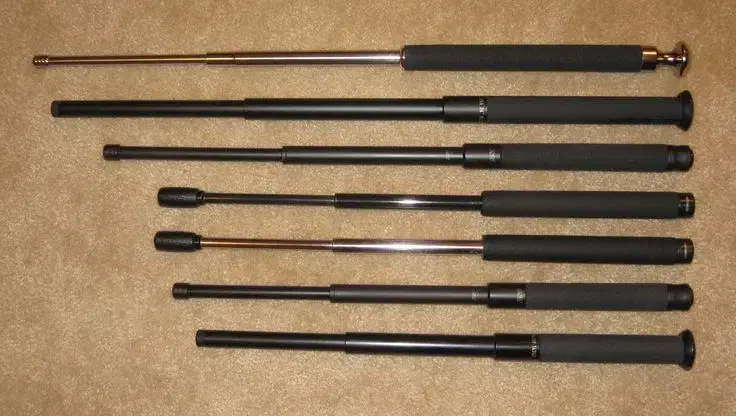 انواع تونفو،نانچیکو،گرز،معمولی و تاکتیکال|تجهیزات ورزشی|زرین دشت (فارس), |دیوار