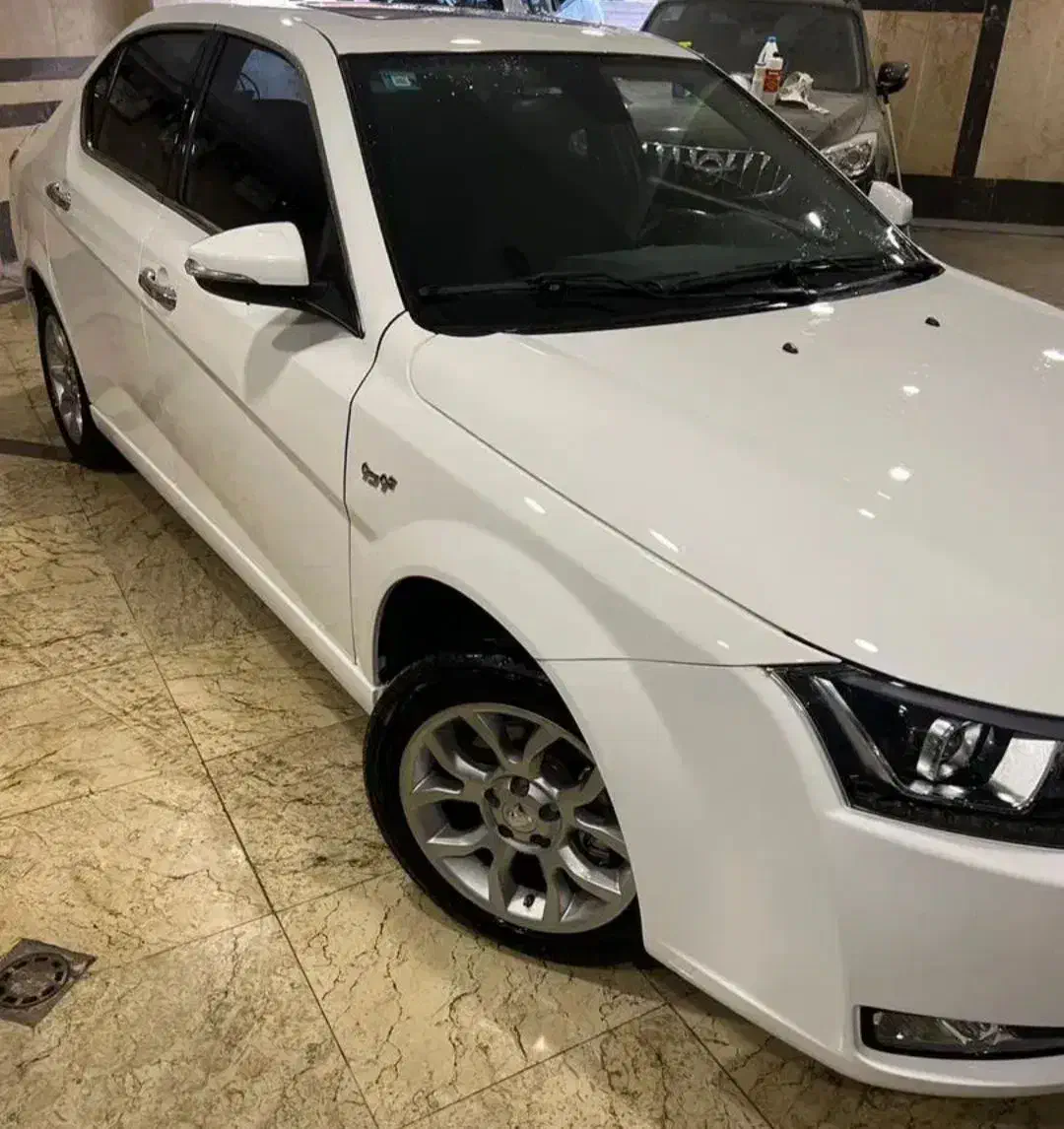 دنا پلاس توربو اتوماتیک آپشنال|خودرو سواری و وانت|بروجرد, |دیوار