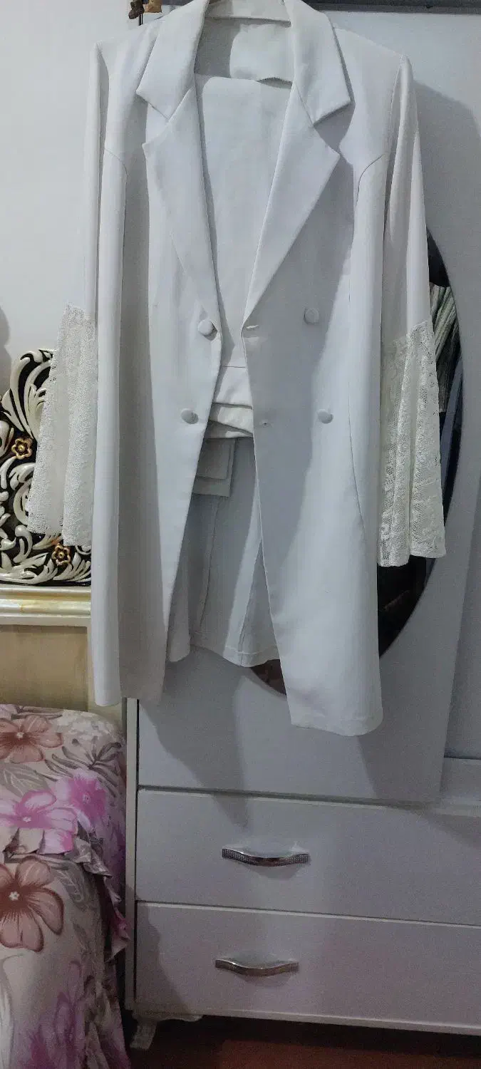 مانتوشلوار|لباس|عجب شیر, |دیوار