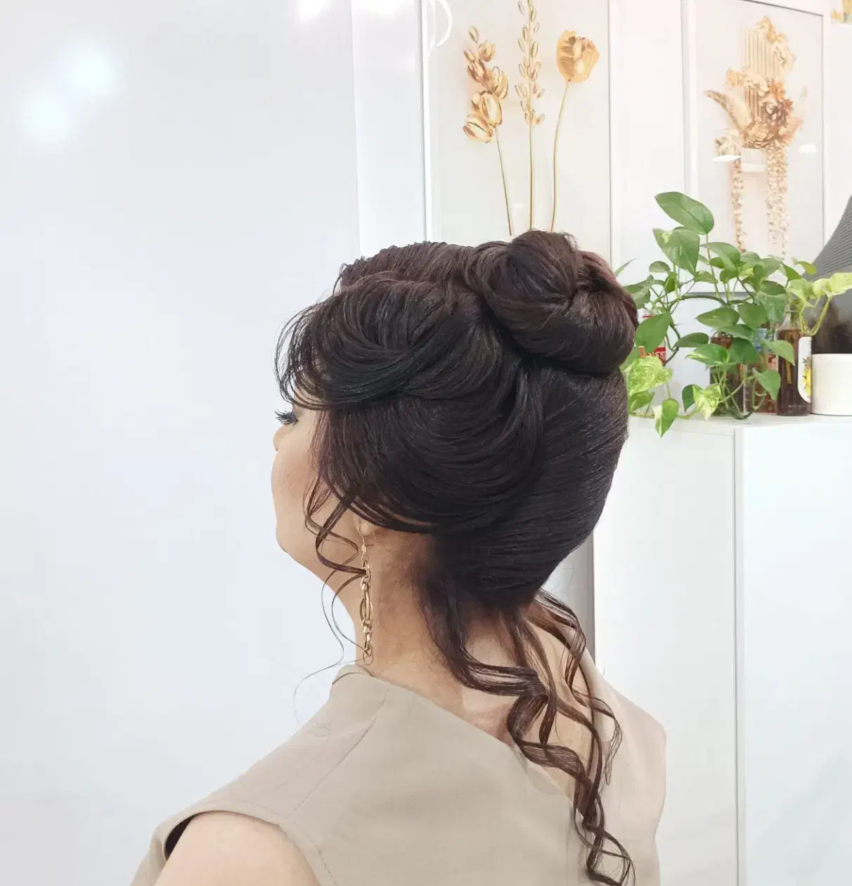 خدمات زیبایی با بهترین متریال سالن امیرکبیر|خدمات آرایشگری و زیبایی|نیشابور, هفده شهریور|دیوار