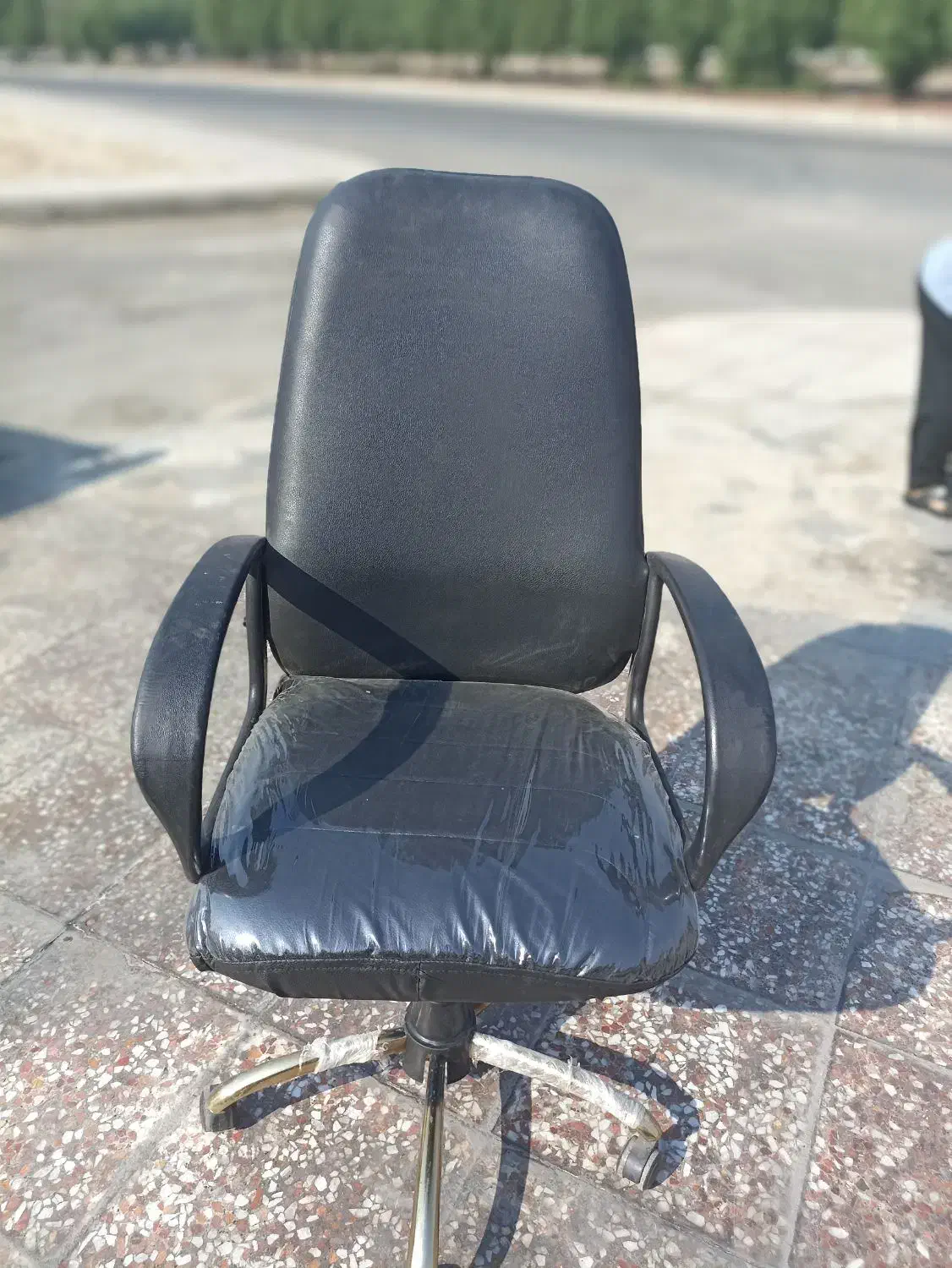 صندلی های اداری تعمیر شده نو|صندلی و نیمکت|اهواز, نبوت|دیوار