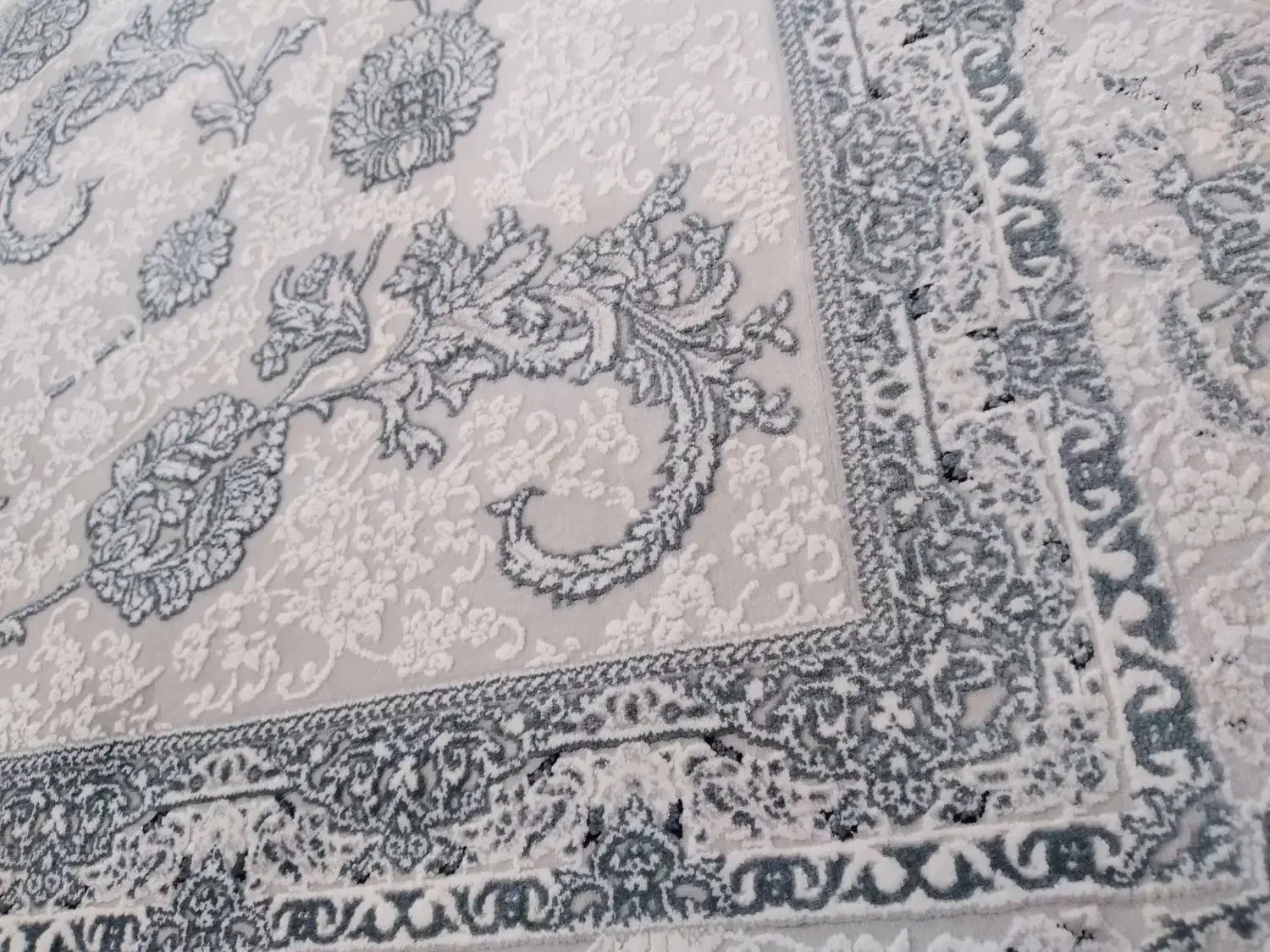 فرش ۴ متری در حدنونو|فرش|پیشوا, |دیوار