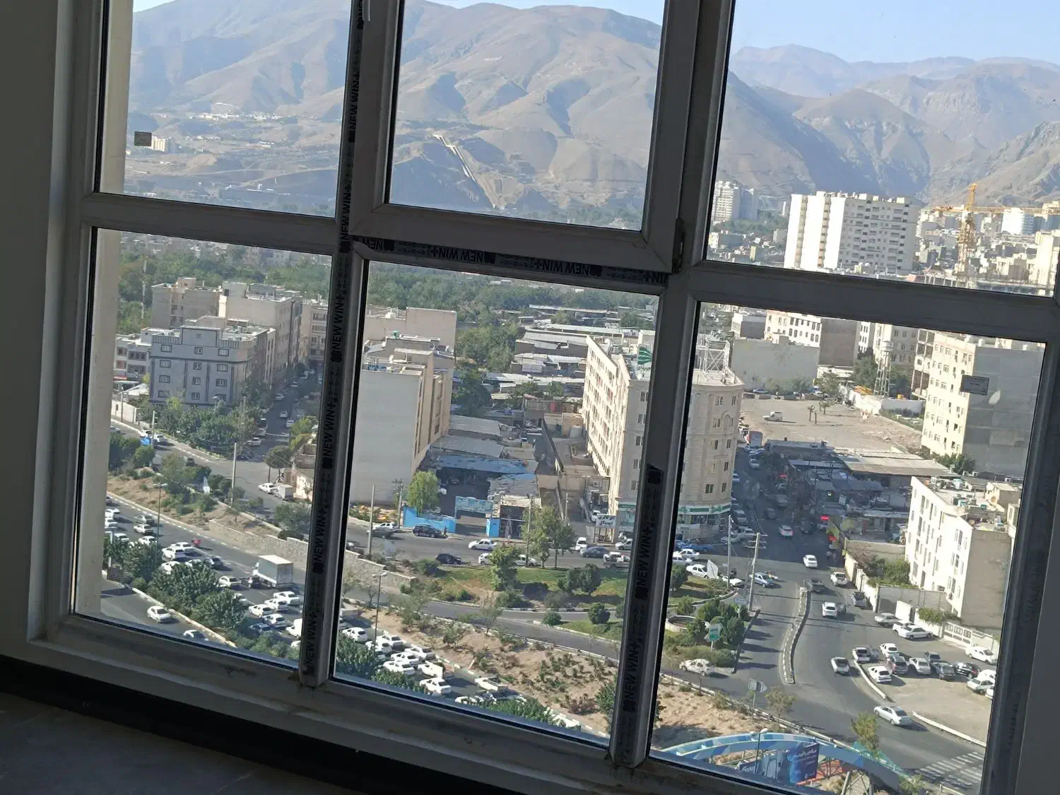 آپارتمان ۱۰۲ متر،ویو ابدی بدون مشرف،باشگاه،برج رزت