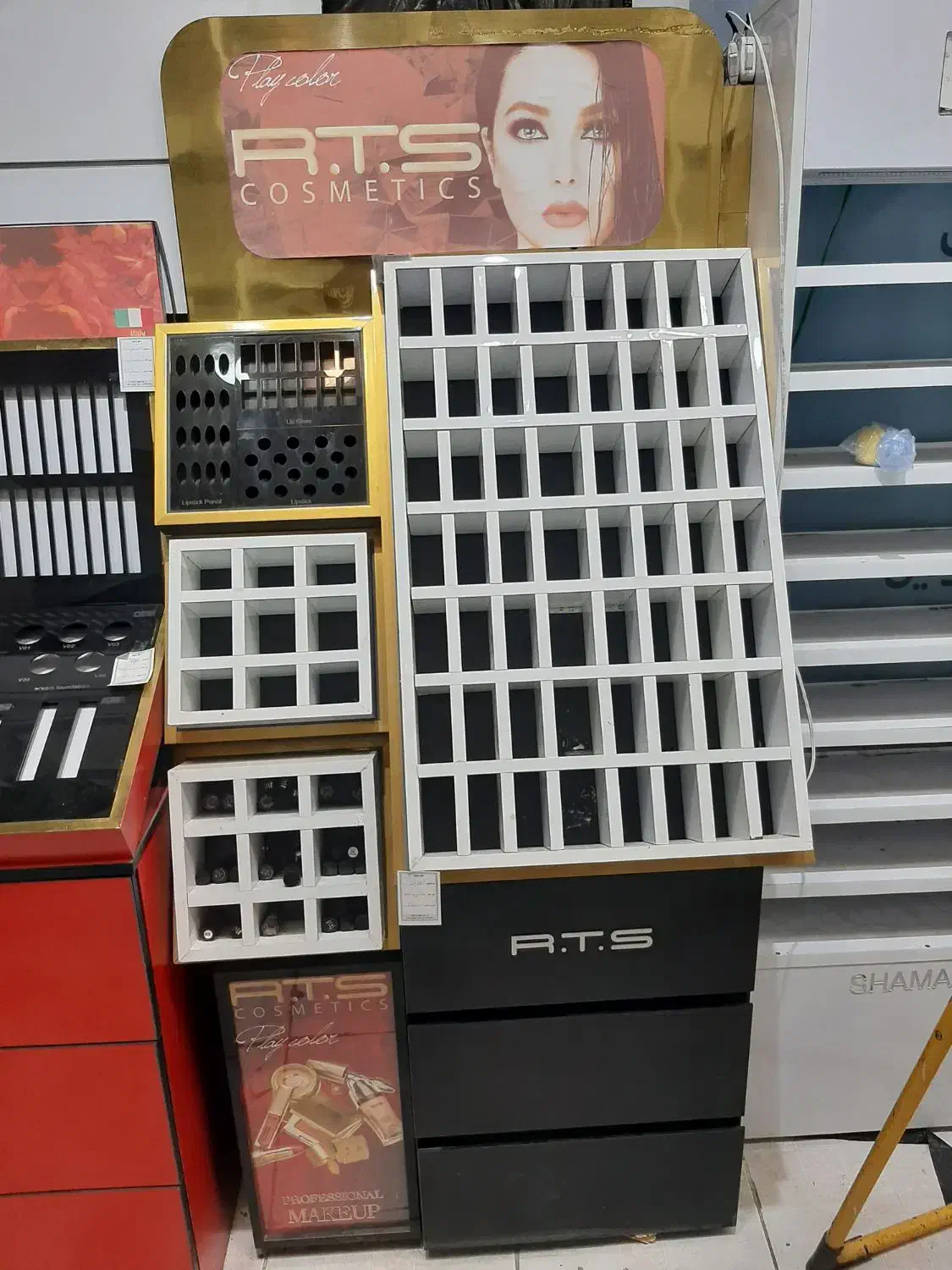 ویترین واستندوقفسه|بوفه، ویترین، کنسول|شهرکرد, |دیوار