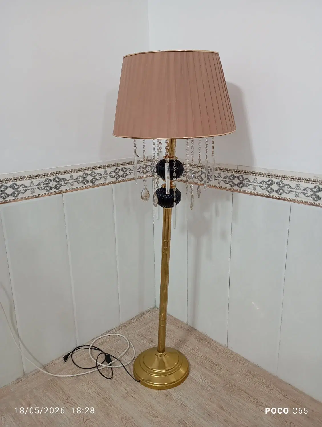 اباژور|چراغ خواب و آباژور|زرند, |دیوار
