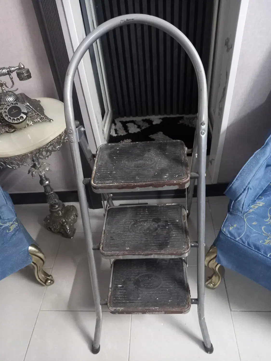 نبردبان ۳ پله|ابزارآلات|تهران, امام زاده عبدالله|دیوار