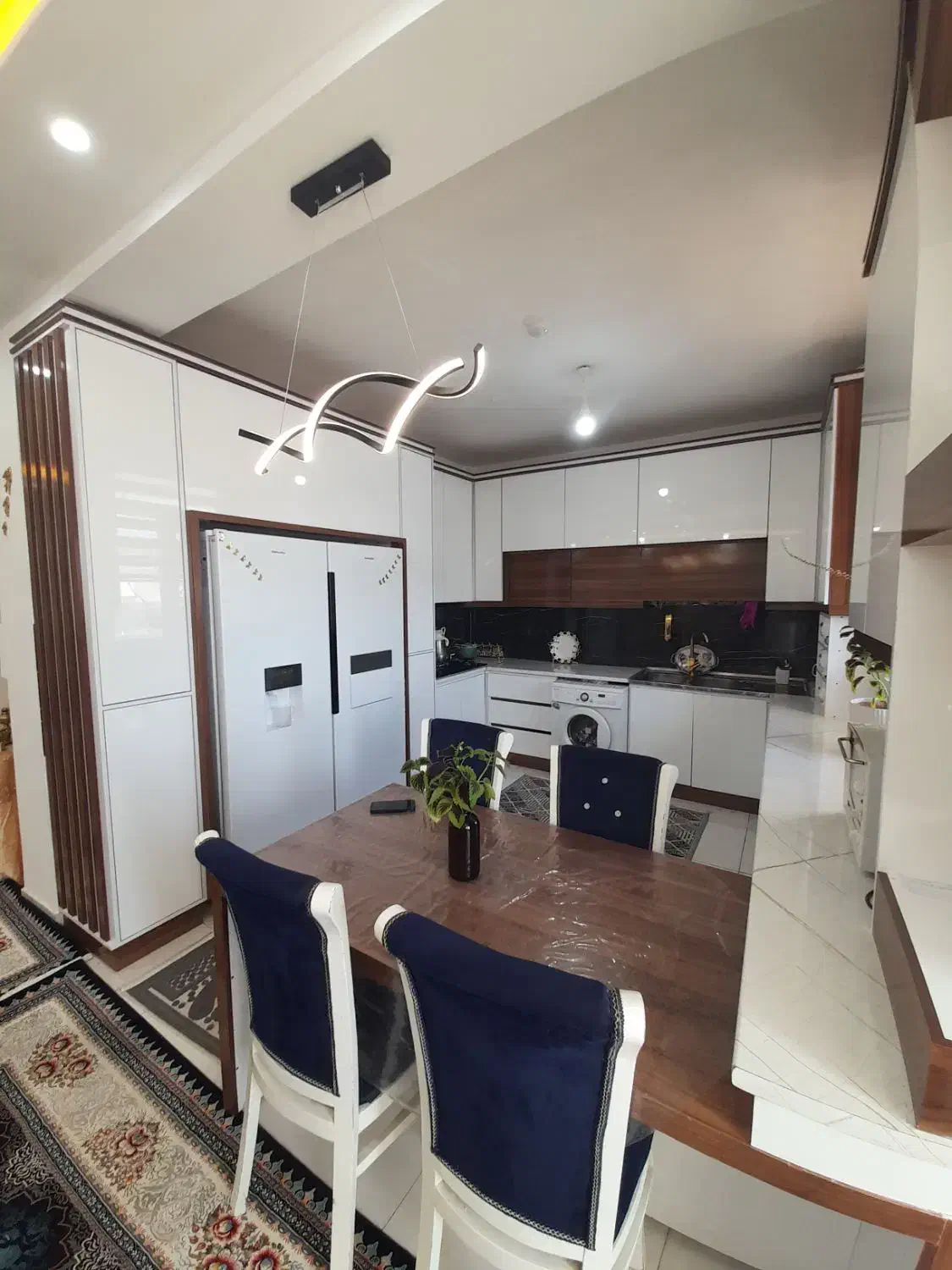 آپارتمان تک واحدی لاکچری|فروش آپارتمان|بروجرد, |دیوار