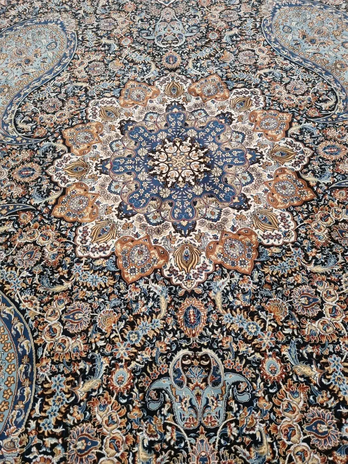 ۹ متری  تراکم ۳۰۰۰ خاطره کاشان|فرش|تهران, دریان‌نو|دیوار