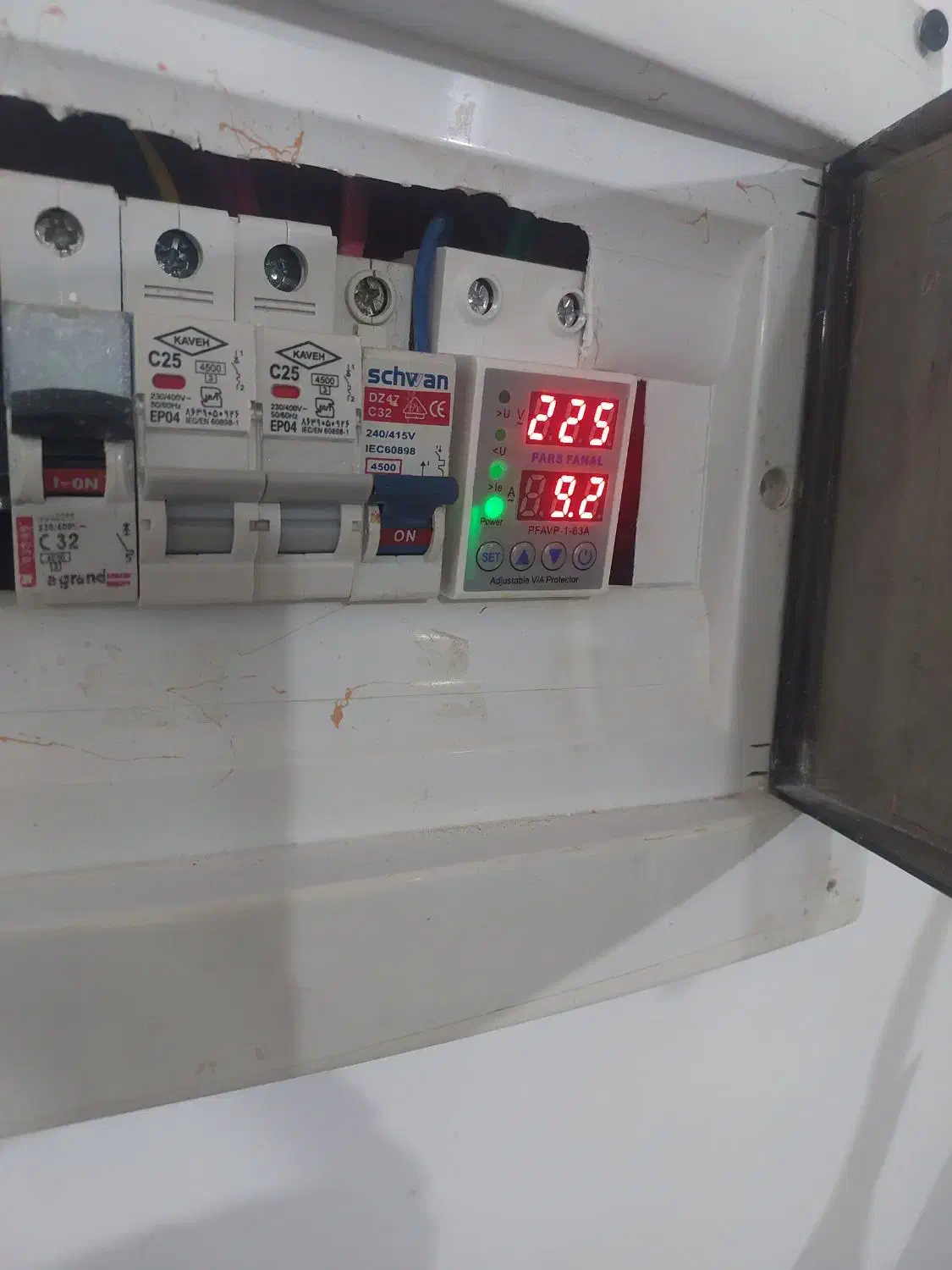 برقکار ساختمان و صنعتی|خدمات پیشه و مهارت|بندر ماهشهر, |دیوار