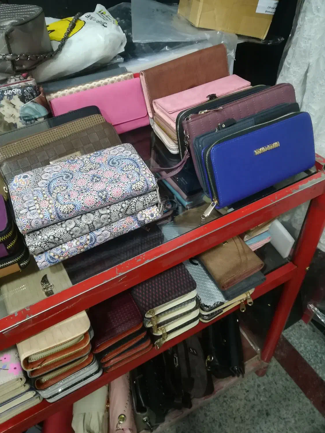 انواع کیف پول و کیف سایز متوسط|کیف، کفش، کمربند|بروجرد, |دیوار