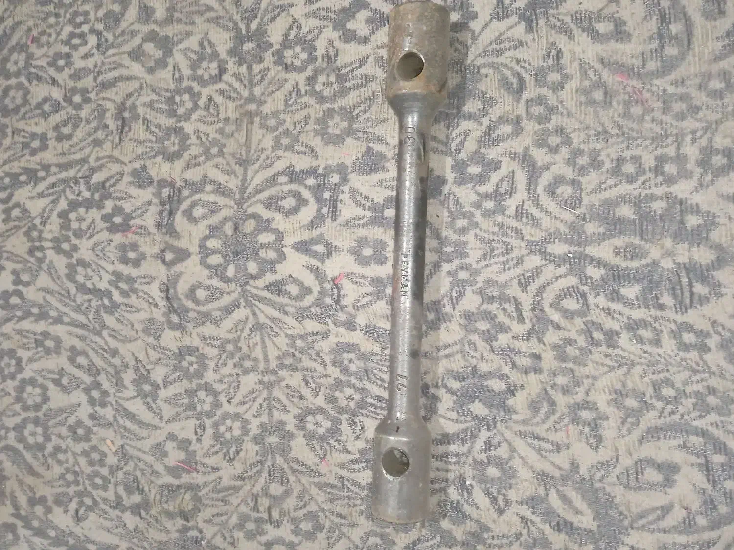 آچر چرخ سنگین|ابزارآلات|قزوین, |دیوار